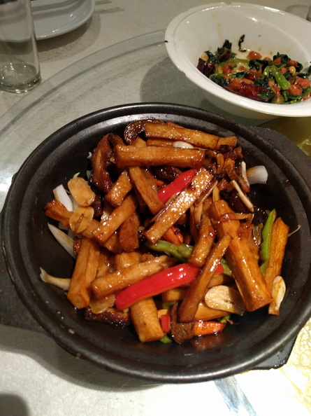 dinner with some of Jenn's CCTV fiends, forgot to get a picture of the Peking Duck flickr-sydelko-26326937171.jpg