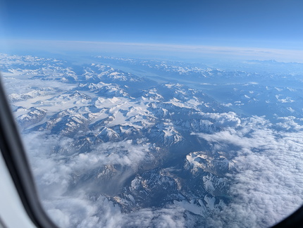 PXL 20250728 023708917